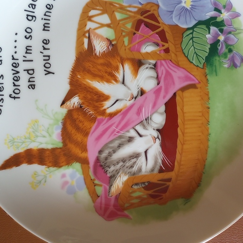 Vintage Porcelain Cat Gift Plate for Sisters! Kittens & Flowers. Gold Edging - Picture 2 of 5